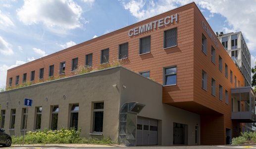 CEMMTECH - Centrum materiálů a technologií (Univerzita J.E. Purkyně)